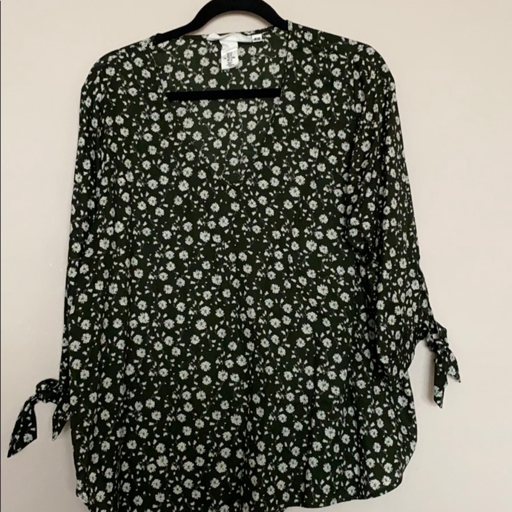 Floral patterned blouse